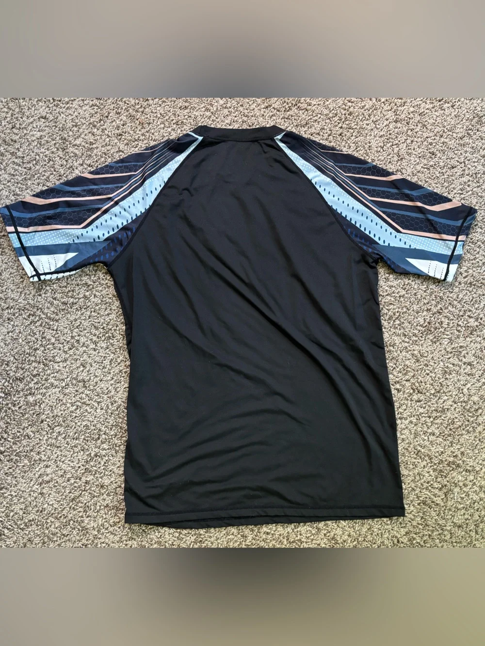 Liberty Pro Men’s Small Swim Shirt